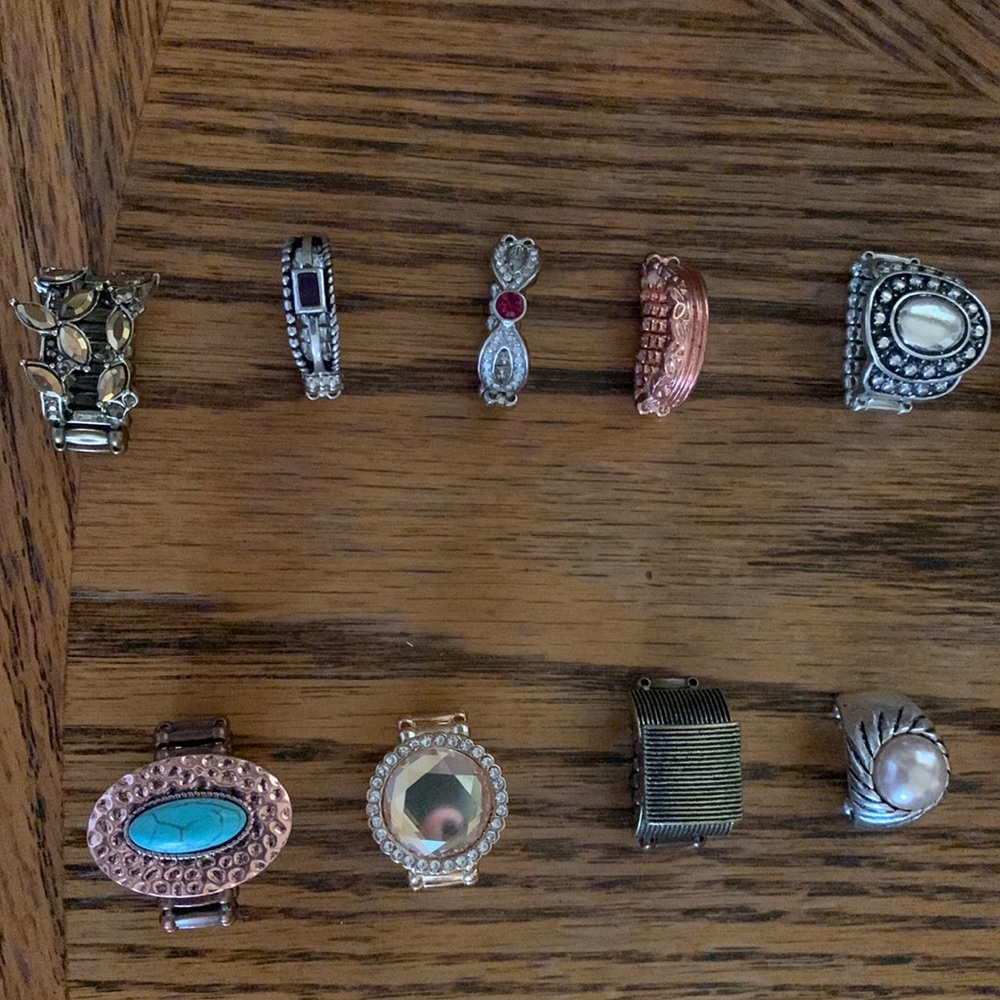 Ring lot paparazzi 21 rings out of business $2.75 a piece